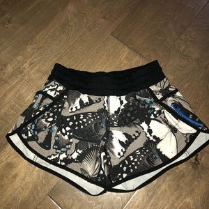 RARE BUTTERFLY LULULEMON TRACKER SHORT III
